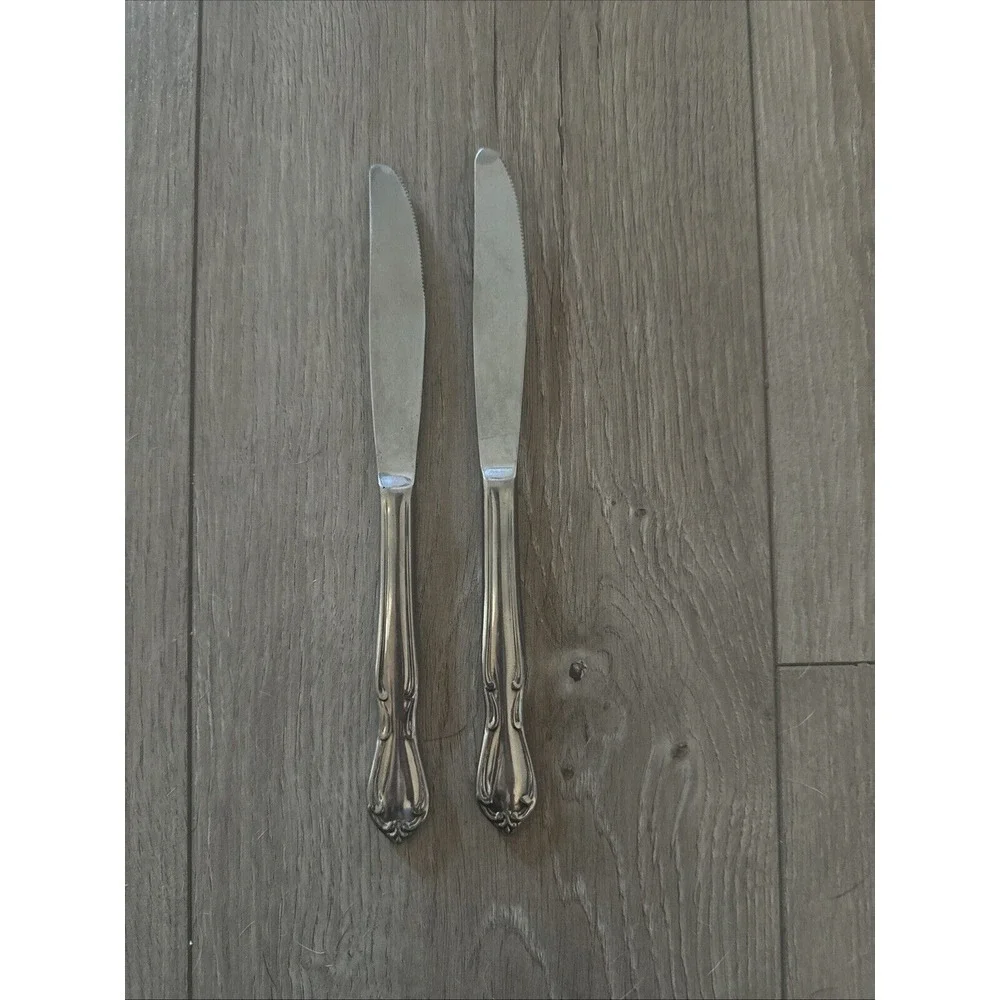 2 PCs WM ROGERS CUSTOM STAINLESS STEEL ROYAL SPLENDOR 8-7/8